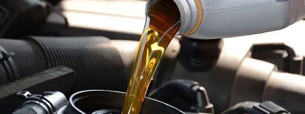 اهمیت روغن موتور در نگهداری سراتو